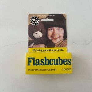 GE Flashcubes Standard 3 Pack 12 Flashes Yellow Vintage New Old Stock Box